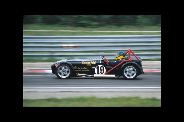 Dijon-Prenois_Caterham_01-30x45.jpg