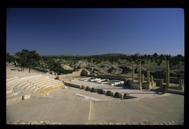 Tunisie_Mars_1998_056_Forum_de_Sufetula.jpg
