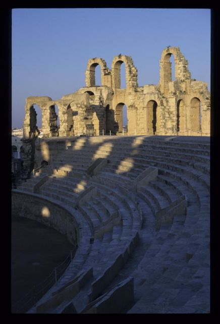 Tunisie_Mars_1998_078_Amphi_El_Jem.jpg