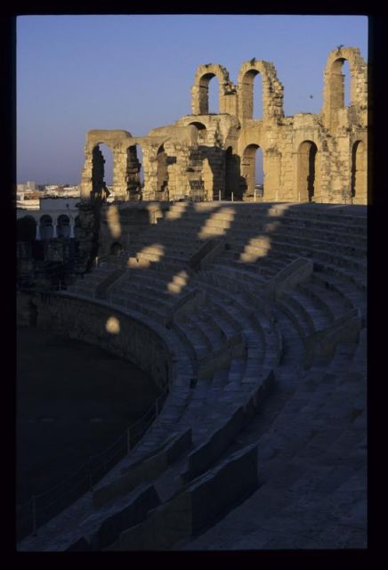 Tunisie_Mars_1998_080_Amphi_El_Jem.jpg