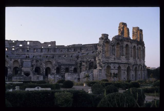 Tunisie_Mars_1998_086_Amphi_El_Jem.jpg