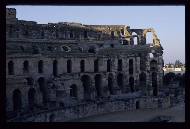Tunisie_Mars_1998_088_Amphi_El_Jem.jpg